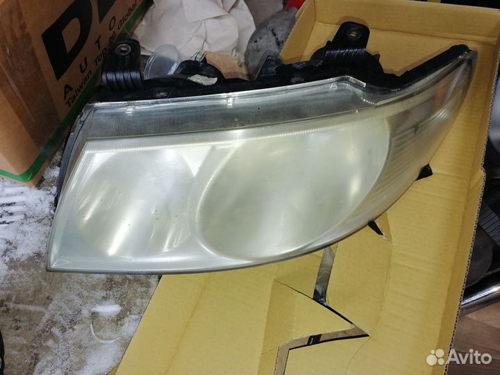 Передние фары Nissan Almera Classic