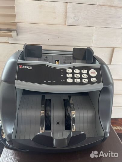 Счетная машинка для денег