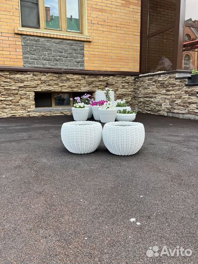 Кашпо из ротанга