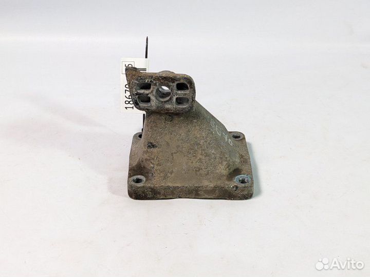 Кронштейн опоры двигателя Тагаз Tager MB M161 2.3