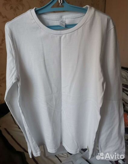Лонгслив белый новый