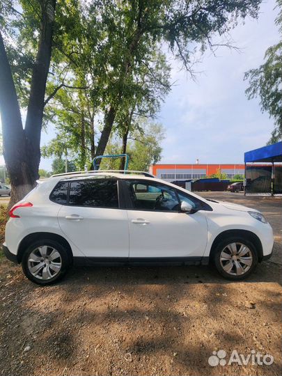 Peugeot 2008 1.6 AT, 2014, 107 000 км