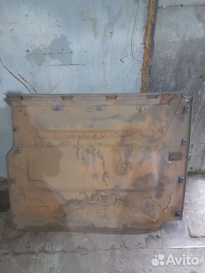 Обшивка сдвижной двери Volkswagen Transporter T4