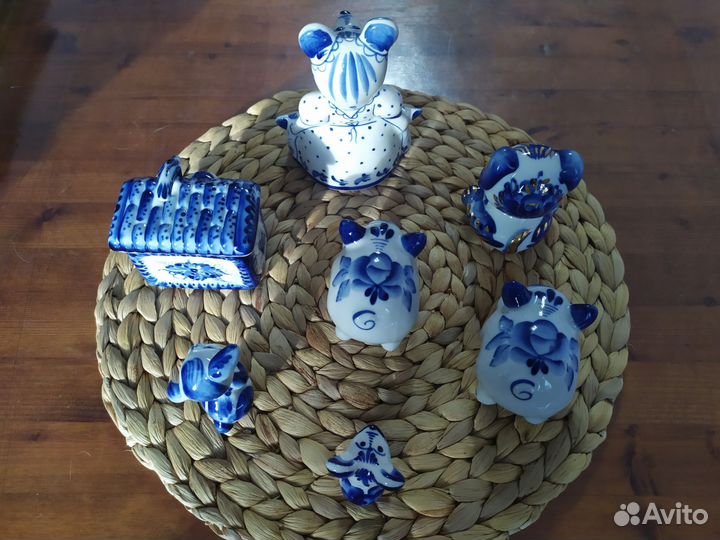 Фигурки Гжель