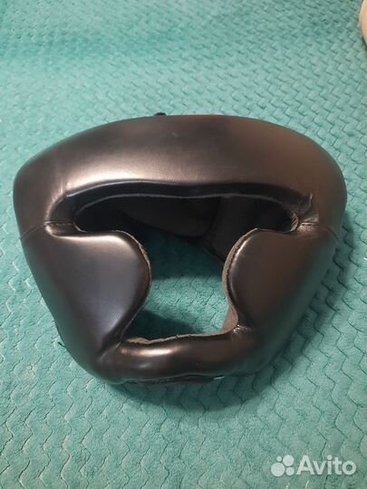 Боксерский шлем