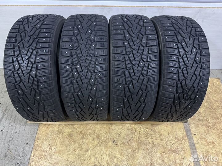 Nokian Tyres Hakkapeliitta 7 215/55 R16