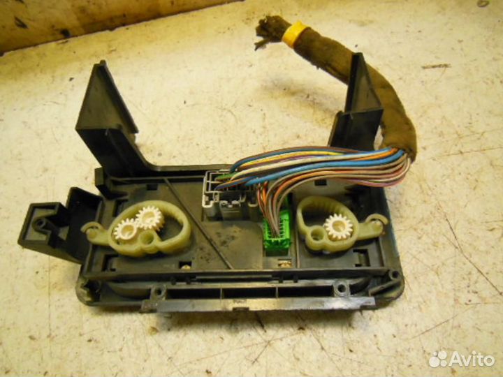 Блок управления климатической установкой Volvo V70