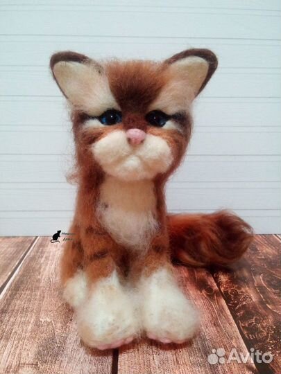 Кот Мурзик валяный ручной работы