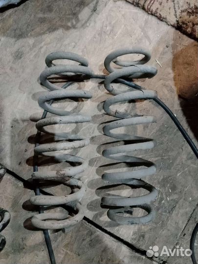 Комплект пружин поло седан VW Polo Sedan