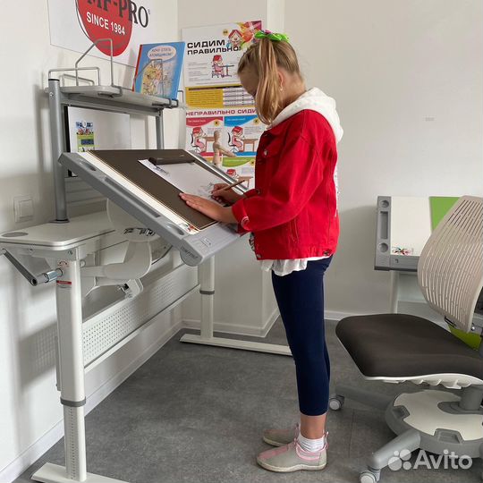 Школьная парта/стол для работы сидя-стоя Comf-pro