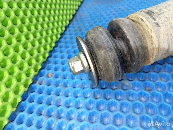 Амортизатор задний Honda Civic R18A2 2008