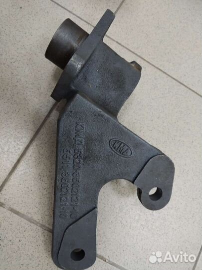 Кронштейн энергоаккумулятора евро левый