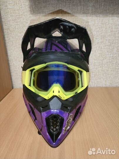 Кроссовый шлем