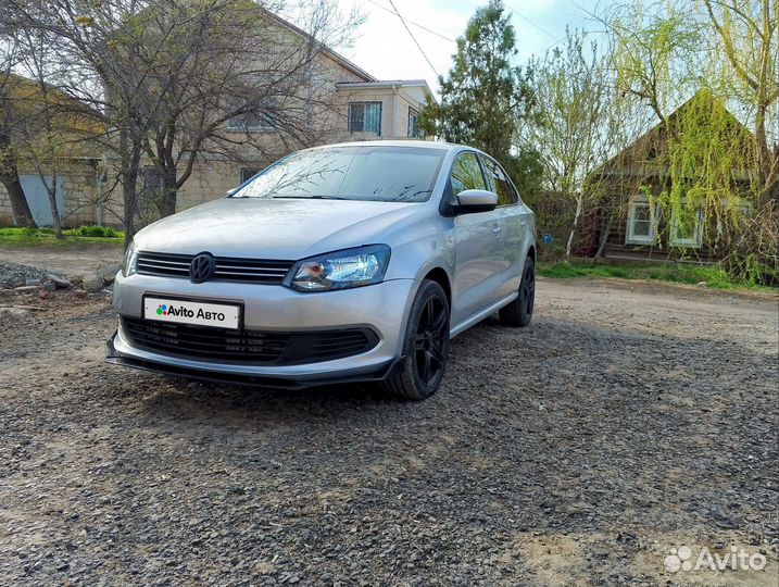 Volkswagen Polo 1.6 МТ, 2012, 300 000 км