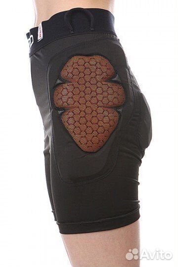 Защита на бедра женская Red Base Layer Short Wms