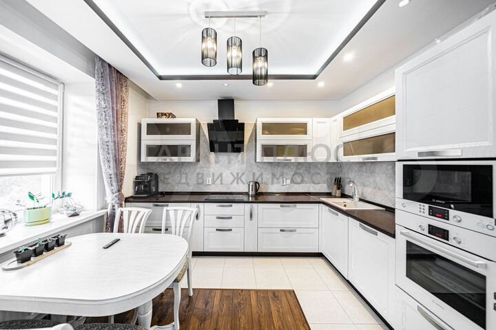 3-к. квартира, 100,4 м², 6/12 эт.