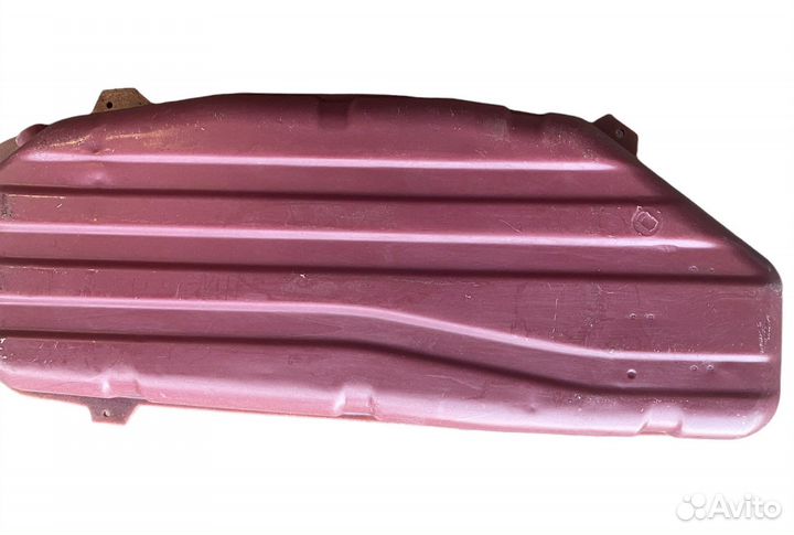 Топливный бак Mitsubishi Delica / Space Gear