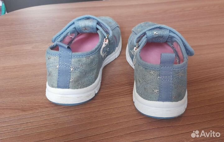 Обувь на девочку 25 размер