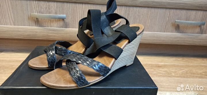 Босоножки женские 39 размер
