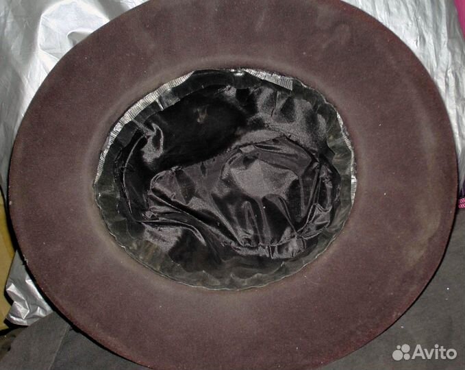 Шляпы фетровые (3 шт. новые, разные цвета)