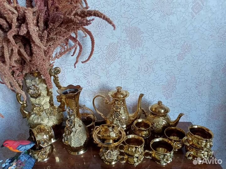 Сервиз чайно-кофейный плюс вазы для цветов