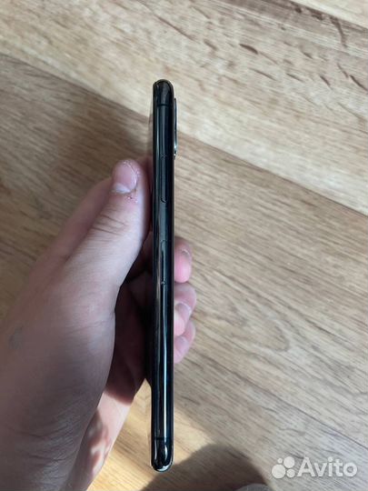 Телефон iPhone x