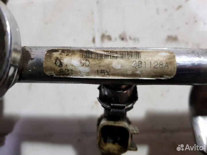 Топливная рампа(форсунка) Ford Mondeo 3