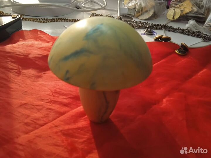 Грибок ссср.для штопанья.шкатулка игольница