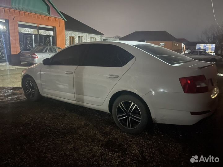 Skoda Octavia 1.6 AT, 2016, 220 000 км