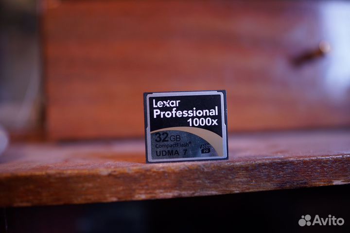 Карта памяти 1000x 32gb CF Compact flash