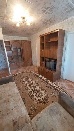 3-к. квартира, 48 м², 2/5 эт.