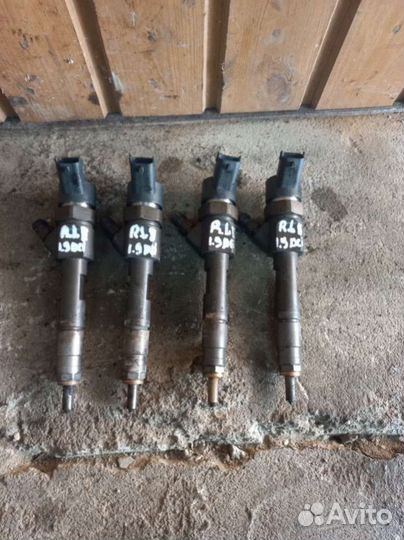 Форсунка renault laguna 2 1.9 nn