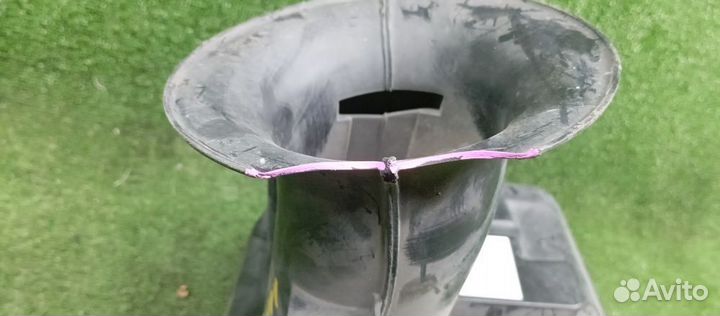 Резонатор воздушного фильтра Chrysler 300C