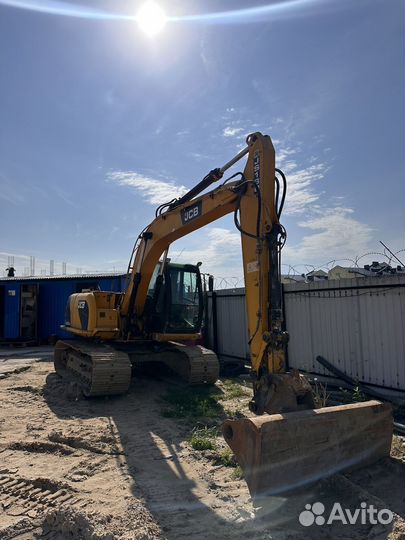 Гусеничный экскаватор JCB JS 130, 2007