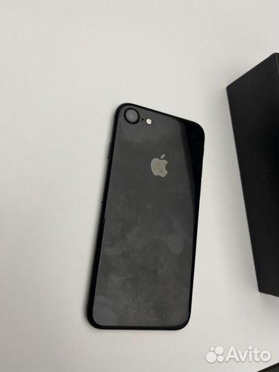 iPhone 7, 32 ГБ