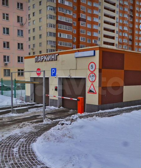 Машиноместо, 14 м²