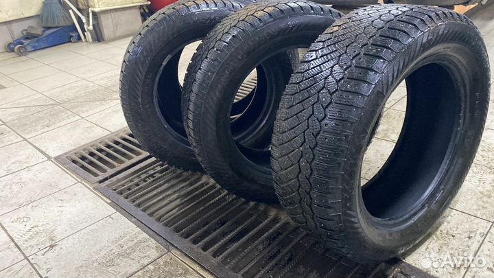 Gislaved Nord Frost 200 215/60 R16