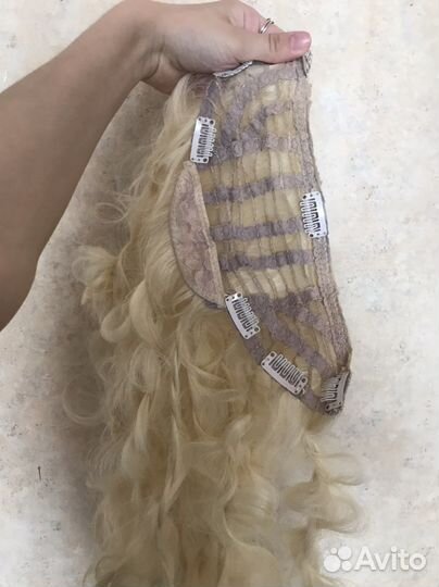 Волосы на заколках