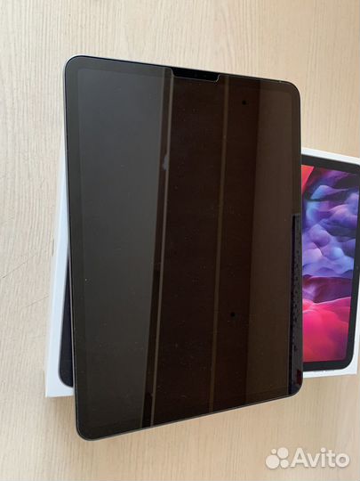 iPad PRO 11 2020 128 wifi +клавиатура