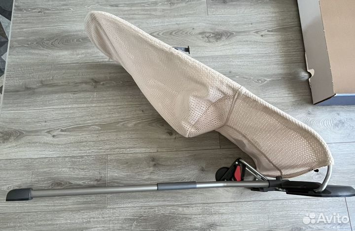 Шезлонг BabyBjorn Bliss Mesh, жемчужно-розовый