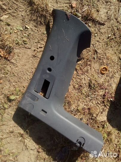 Обшивка стойки задней правой (багажника ) LADA Lar