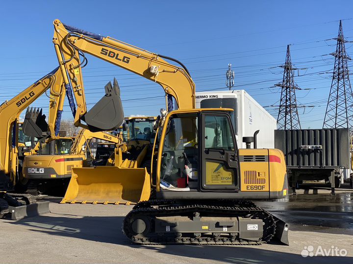 Гусеничный экскаватор SDLG (LGCE) E690F, 2023