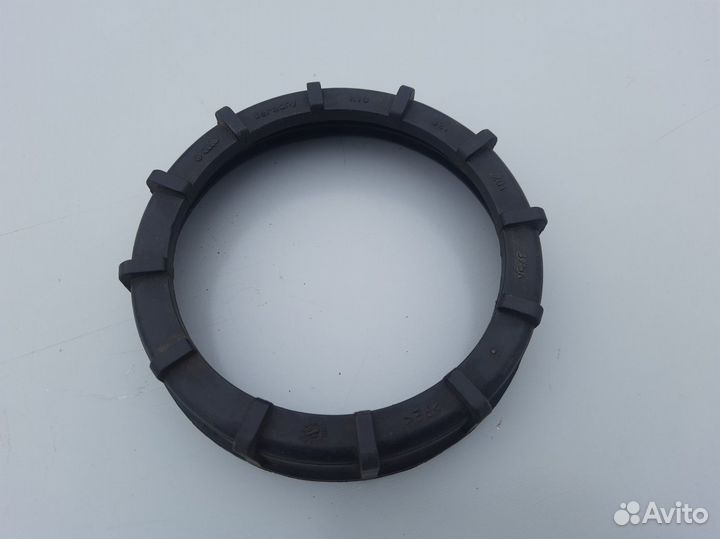 Гайка топливного насоса Skoda Fabia