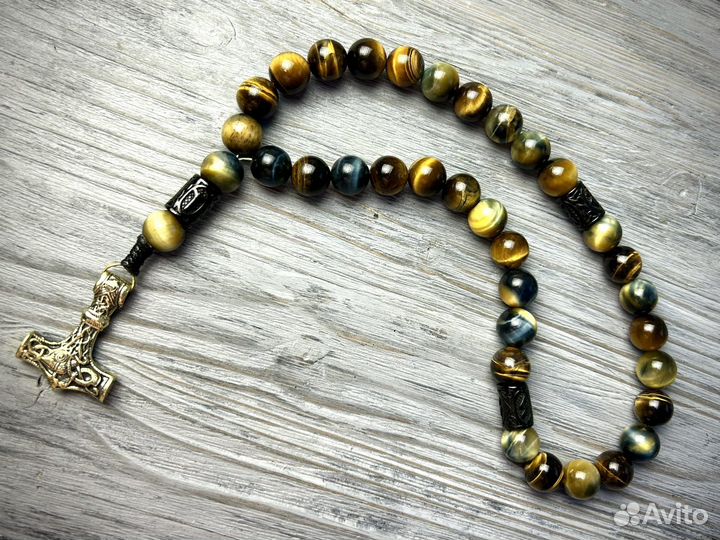 Четки из натуральных камней с молотом