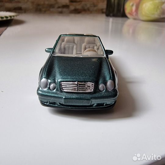 Mercedes-Benz CLK Convertible Matchbox 1:60