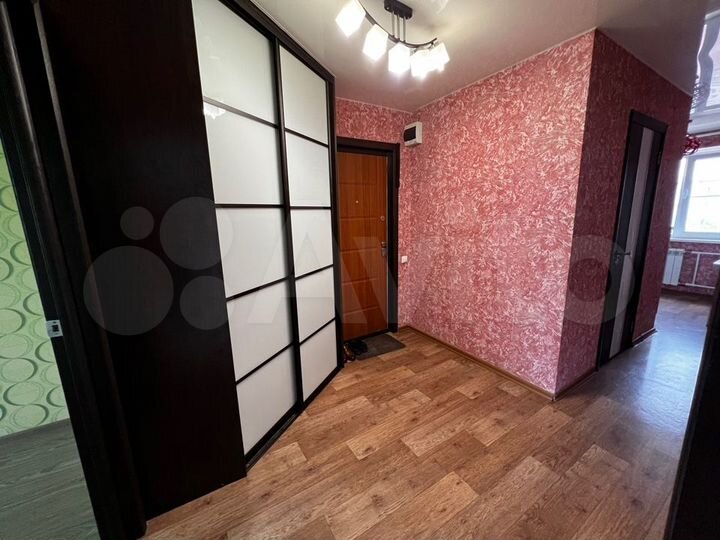 3-к. квартира, 60 м², 5/5 эт.