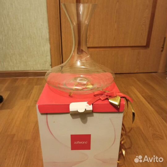 Декантер Zafferano новый