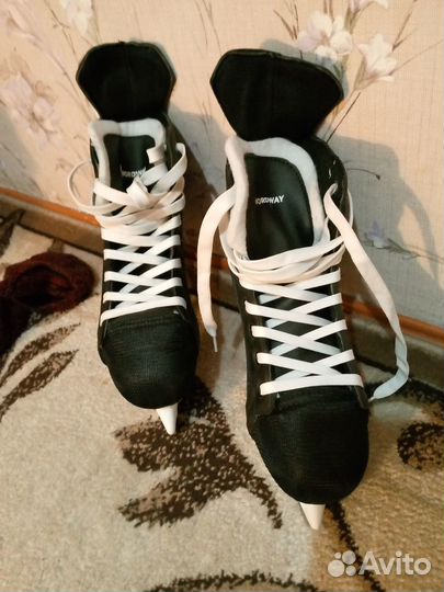 Коньки хоккейные мужские