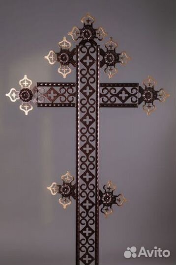 Крест на могилу с подставкой