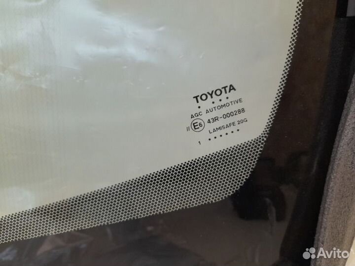 Стекло лобовое Toyota Rav4 50 2019